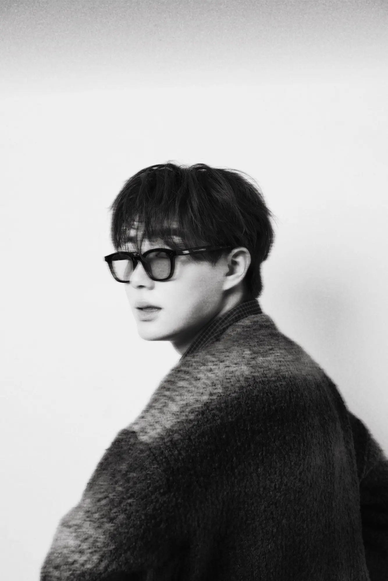 JOONS หรือ มิน-ธิติพัฒน์ เปิดตัวซิงเกิลแรก Adore บทเพลงสากลแนว Alternative Pop ผสม R&B ร่วมงานโปรดิวเซอร์ชาวออสเตรเลีย Calvin Bennett