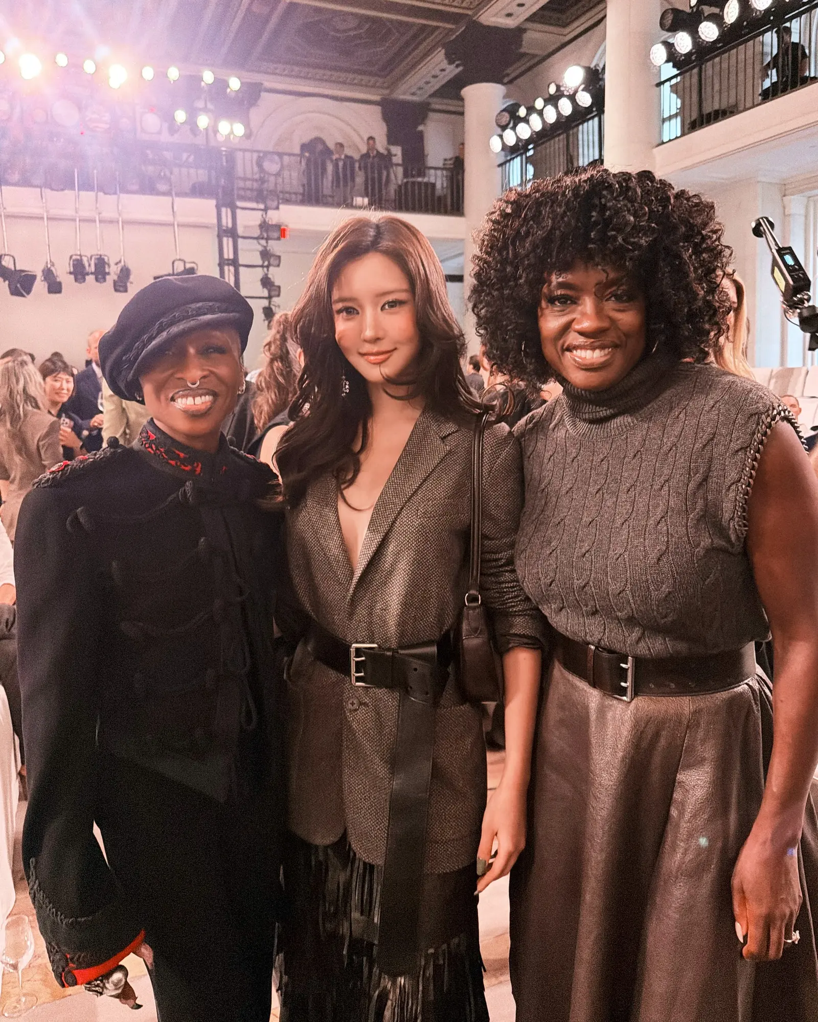 จูเน่ เพลินพิชญา โกมลารชุน ร่วมชมแฟชั่นโชว์ Ralph Lauren Spring 2027 ที่นครนิวยอร์ก กระทบไหล่คนดังระดับโลก Viola Davis, Meghann Fahy และ Kiko Mizuhara