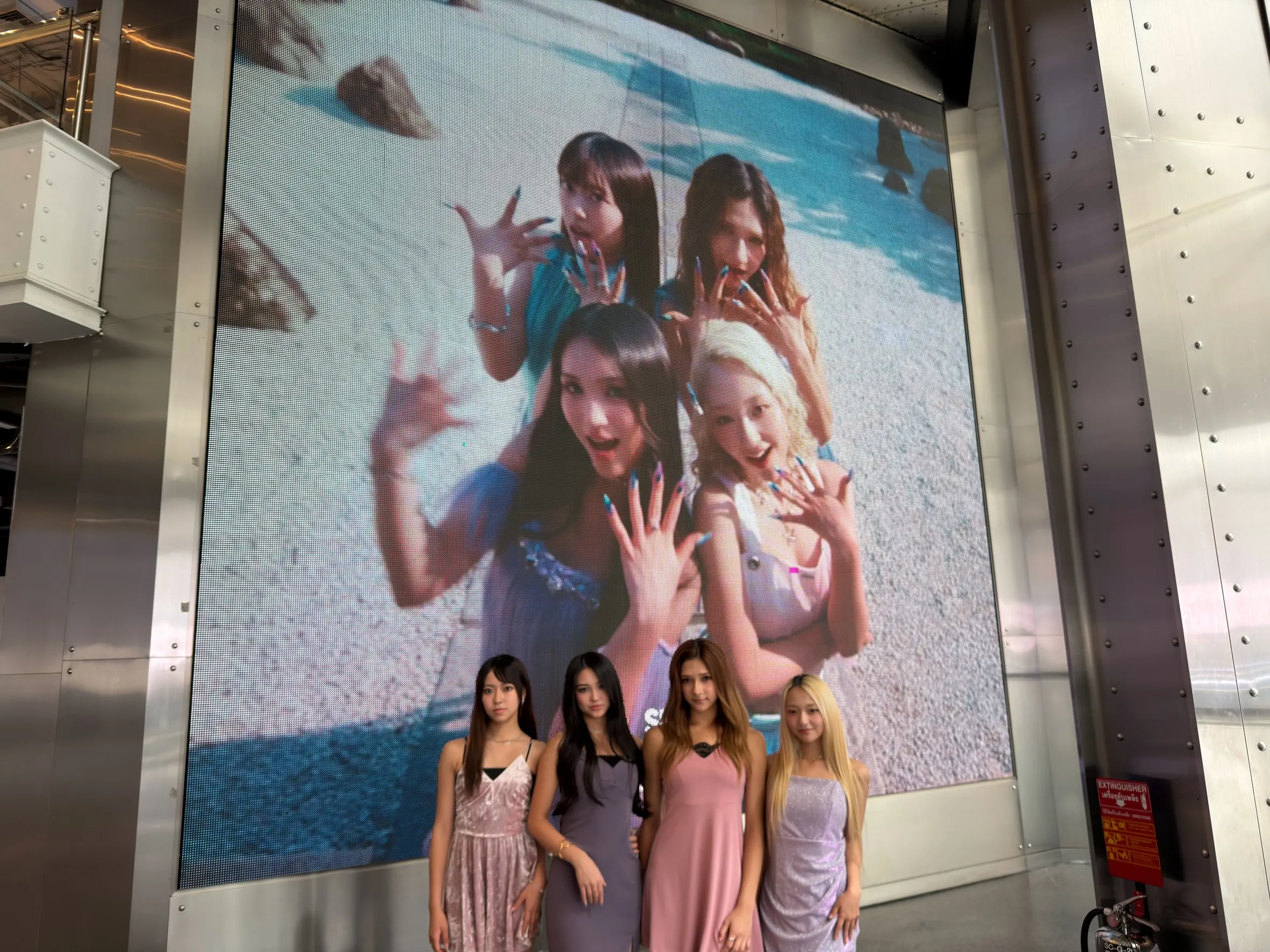 kiOra เกิร์ลกรุ๊ปเปิดตัวการแสดงครั้งแรกในไทยที่ NIPPON HAKU BANGKOK 2026 และสยามเซ็นเตอร์ พร้อมนำเสนอซิงเกิลเดบิวต์ Coco