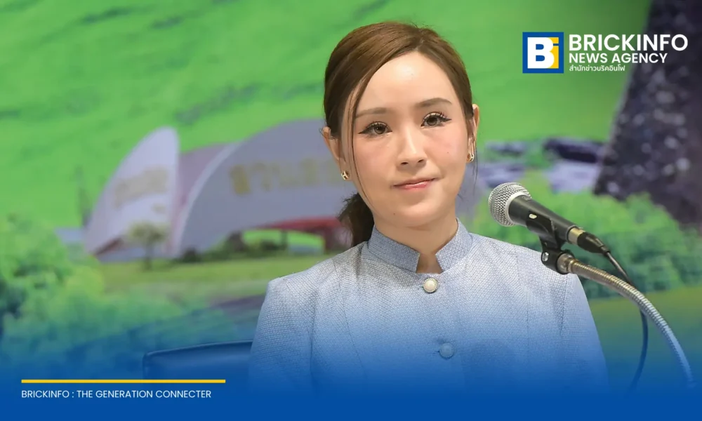ร้อยเอกหญิง ภัทร์ดารัสมิ์ ทองสลวยกร รองโฆษกประจำสำนักนายกรัฐมนตรี