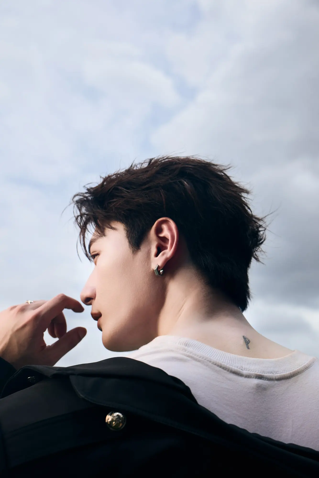 KRIST ปล่อยซิงเกิลใหม่แนวป็อปร็อก Butterflies ร่วมงานกับ PUP POTATO พร้อมได้ ฮาย ธันวา โปรดิวซ์ และ นนน กรภัทร์ นั่งแท่นกำกับมิวสิกวิดีโอ