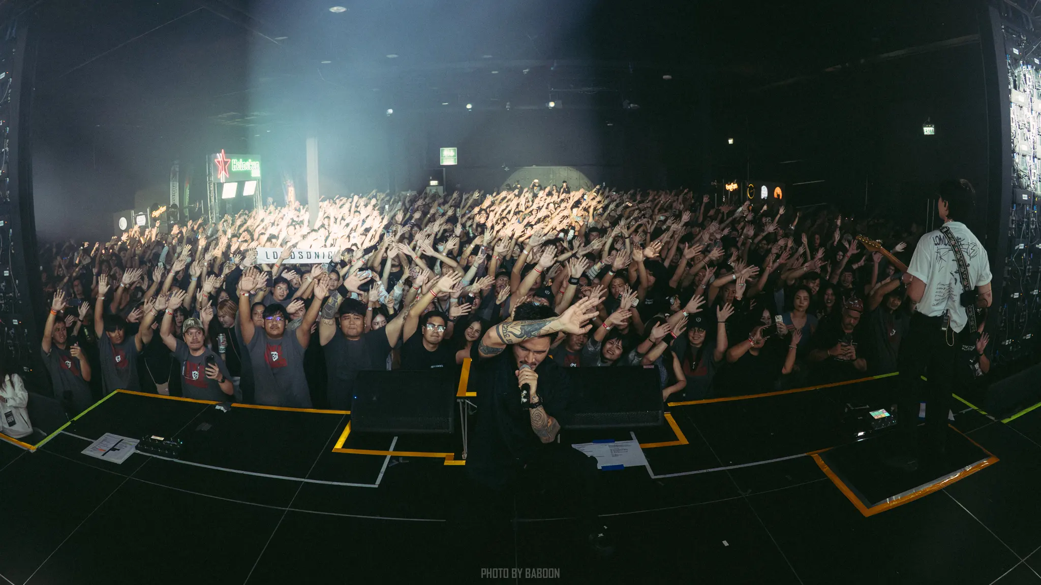 LOMOSONIC นำบทเพลงจากอัลบั้มแรก ดอกไม้ไฟ มาเล่นสดครบทุกแทร็กในรอบ 17 ปี ในคอนเสิร์ตเดี่ยว LOMOSONIC Lost Frequencies II ณ The Street Hall Ratchada
