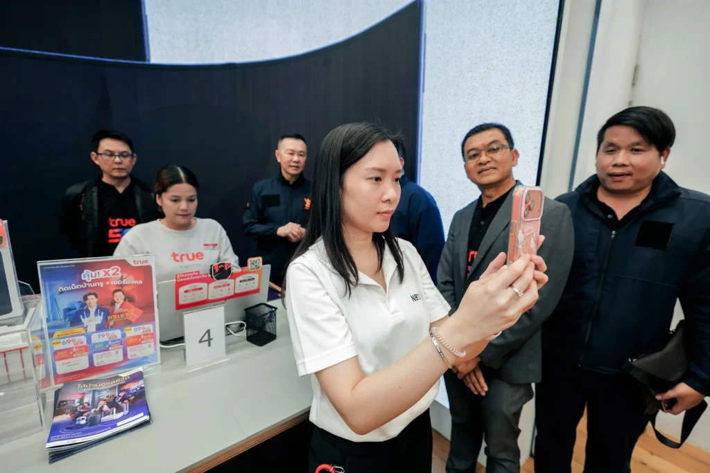 กสทช. ผนึกกำลัง ทรู คอร์ปอเรชั่น ลงพื้นที่ตรวจศูนย์บริการและตัวแทนจำหน่ายในสมุทรสาคร ตรวจสอบกระบวนการลงทะเบียนซิม สกัดการนำเลขหมายไปใช้ก่ออาชญากรรมไซเบอร์