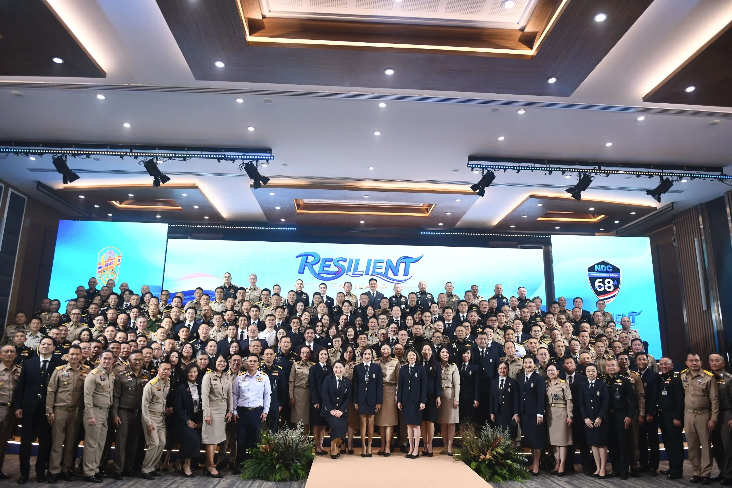 นายกรัฐมนตรีเปิดงานสัมมนา NDC’68 Symposium หลักสูตร วปอ. รุ่น 68 ชูแนวคิด Resilient Thailand เดินหน้า 3 ยุทธศาสตร์เศรษฐกิจ ปฏิรูปรัฐ และพัฒนาคน