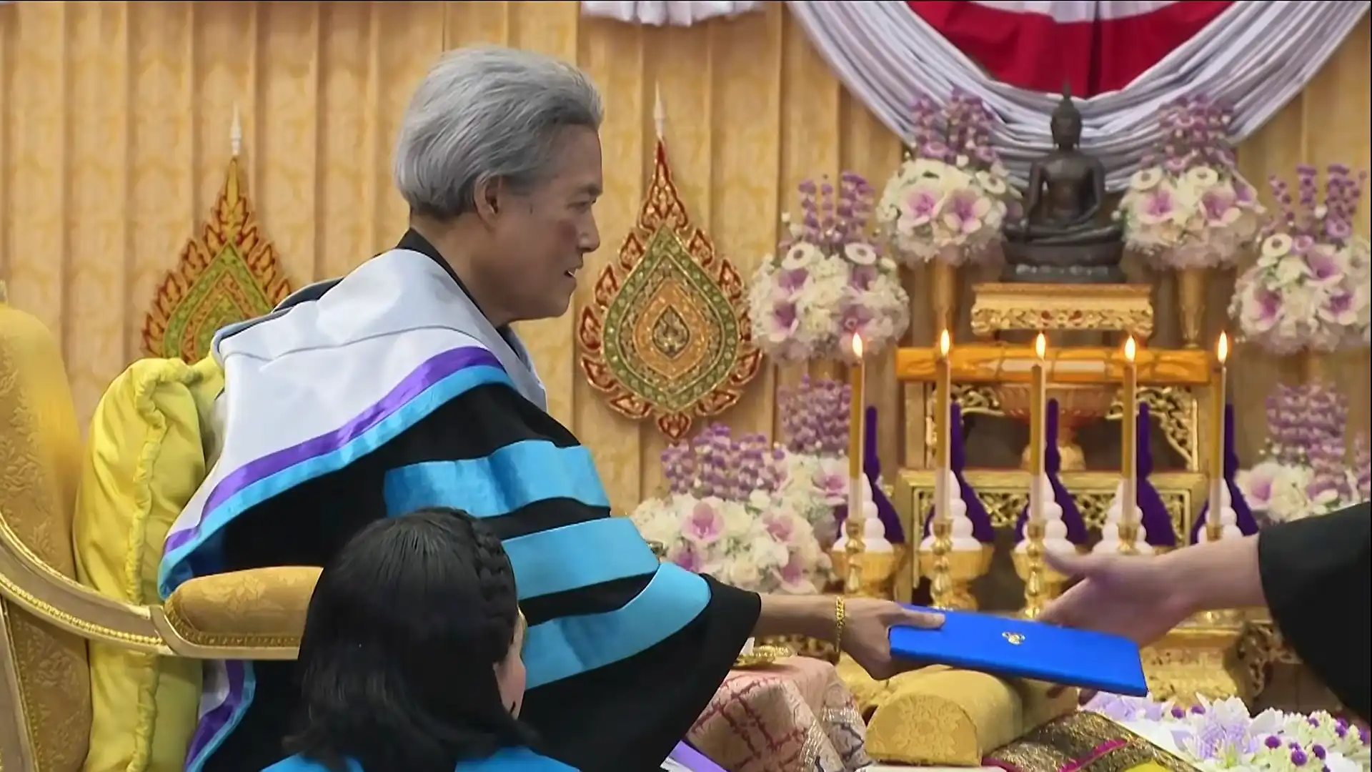กรมสมเด็จพระเทพฯ เสด็จฯ แทนพระองค์ พระราชทานปริญญาบัตร มหาวิทยาลัยทักษิณ ประจำปีการศึกษา 2568 พระราชทานพระราโชวาทแนะบัณฑิตใช้ AI อย่างมีสติและคุณธรรม