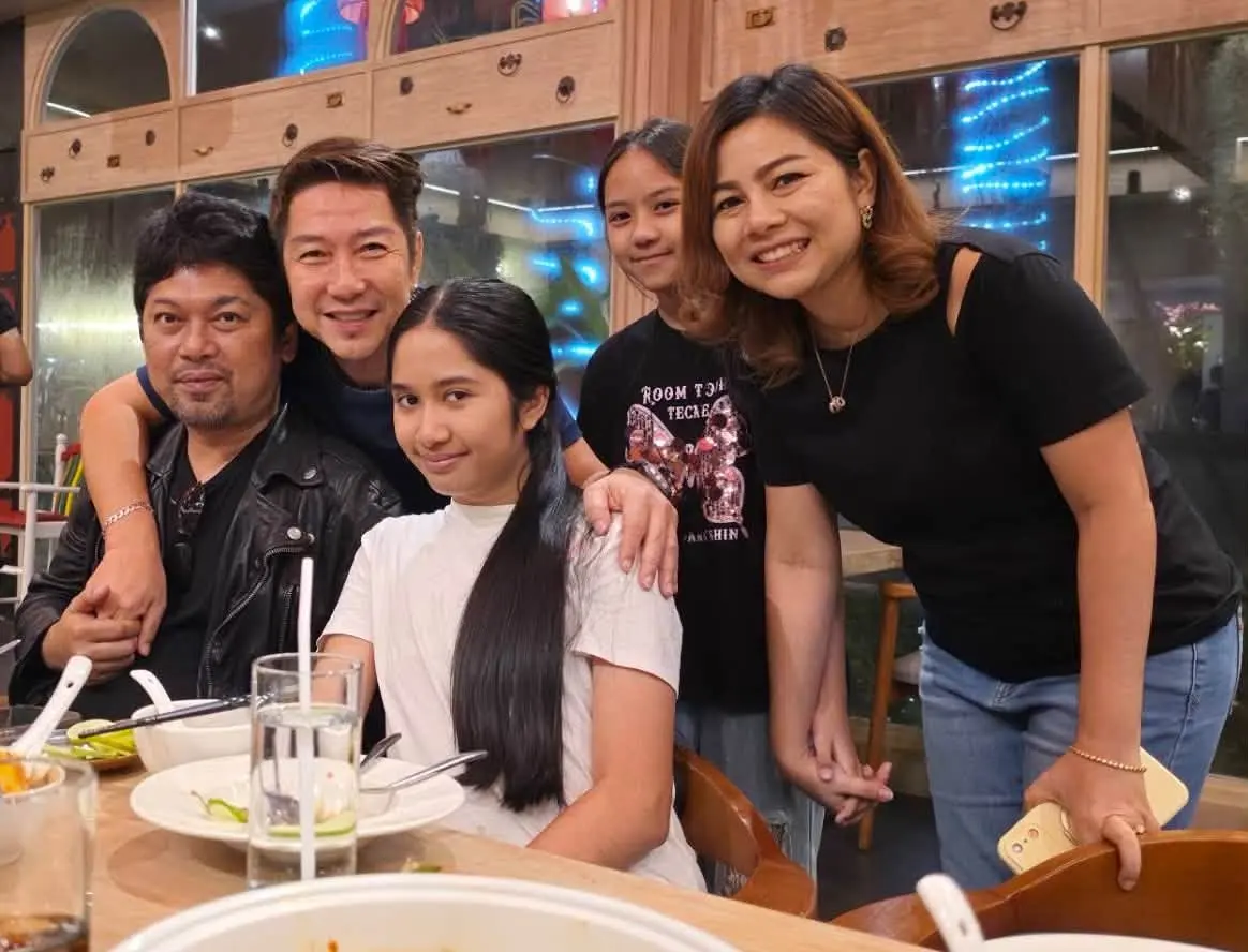 SL Global ประกาศเปิดตัวมือกีตาร์สาว Nene Royal ร่วมเป็นแขกรับเชิญพิเศษในคอนเสิร์ต 30 ปี LOSO นานเท่าไรก็รอ ณ ราชมังคลากีฬาสถาน 21 พฤศจิกายนนี้