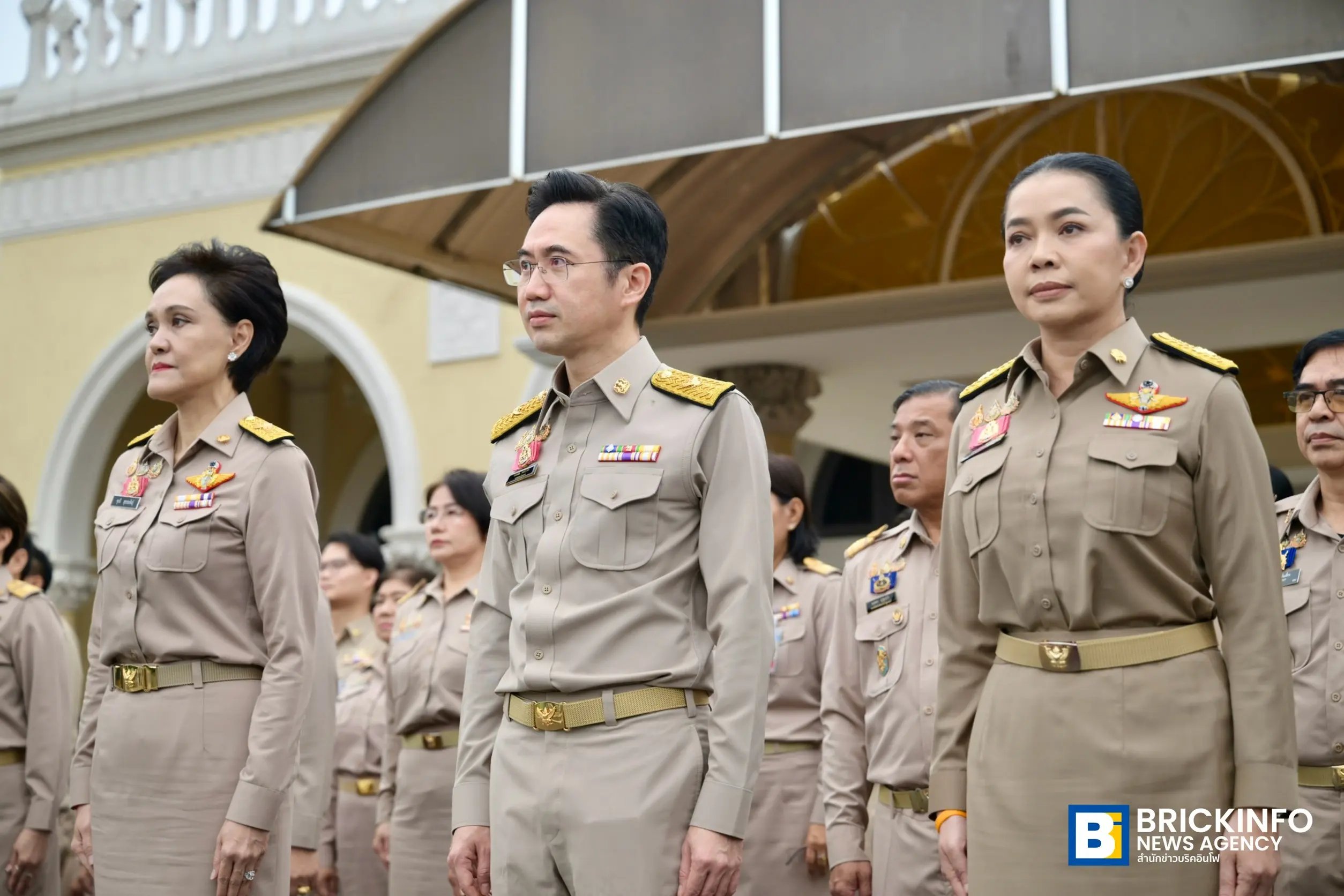 นายอนุทิน ชาญวีรกูล นำคณะรัฐมนตรีร่วมกิจกรรมเคารพธงชาติ เนื่องในวันพระราชทานธงชาติไทย ประจำปี 2569 ณ ทำเนียบรัฐบาล รำลึกการพระราชทานธงไตรรงค์
