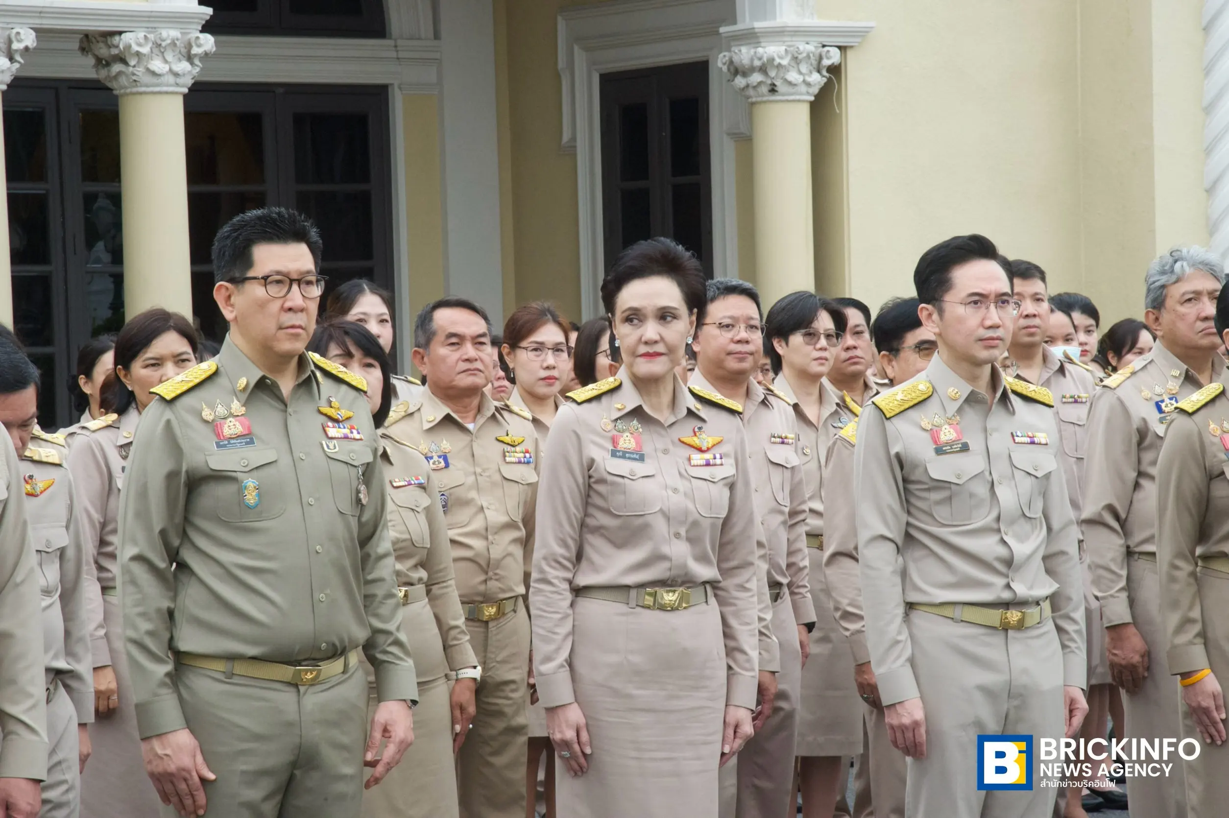 นายอนุทิน ชาญวีรกูล นำคณะรัฐมนตรีร่วมกิจกรรมเคารพธงชาติ เนื่องในวันพระราชทานธงชาติไทย ประจำปี 2569 ณ ทำเนียบรัฐบาล รำลึกการพระราชทานธงไตรรงค์