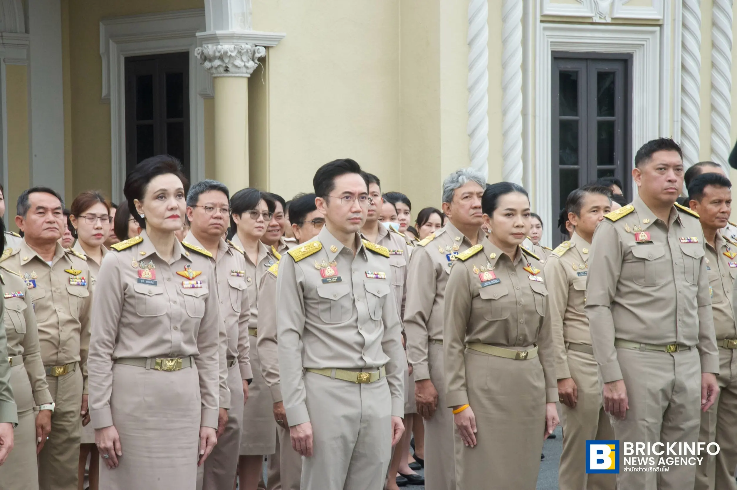 นายอนุทิน ชาญวีรกูล นำคณะรัฐมนตรีร่วมกิจกรรมเคารพธงชาติ เนื่องในวันพระราชทานธงชาติไทย ประจำปี 2569 ณ ทำเนียบรัฐบาล รำลึกการพระราชทานธงไตรรงค์
