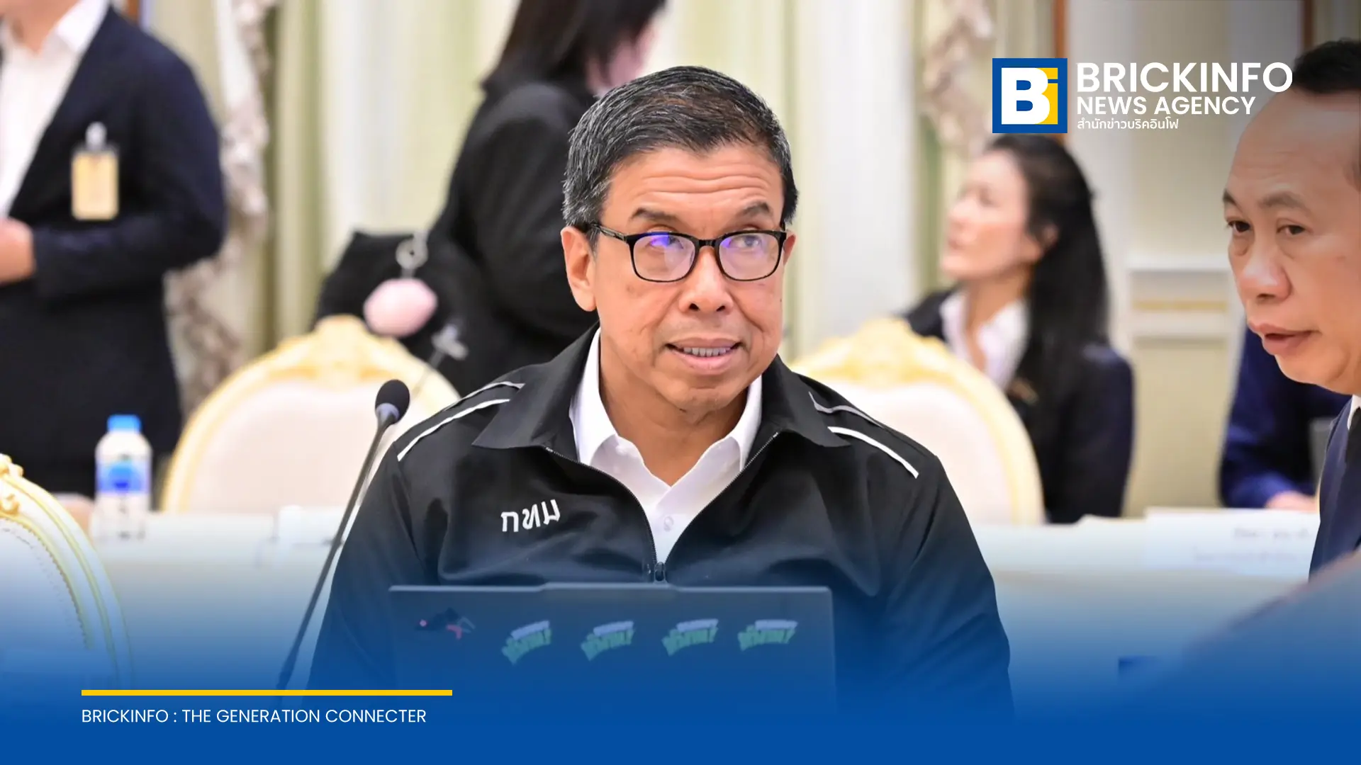 รัฐบาลผนึก กทม. วางกรอบนโยบายกำกับดูแลกิจการดาต้าเซ็นเตอร์ ปิดช่องโหว่ใบอนุญาตก่อสร้าง แจงยอดขอใช้ไฟฟ้า 20,000 เมกะวัตต์ พร้อมผลักดันมาตรฐาน Green Data Center สู่เป้าหมาย Net Zero