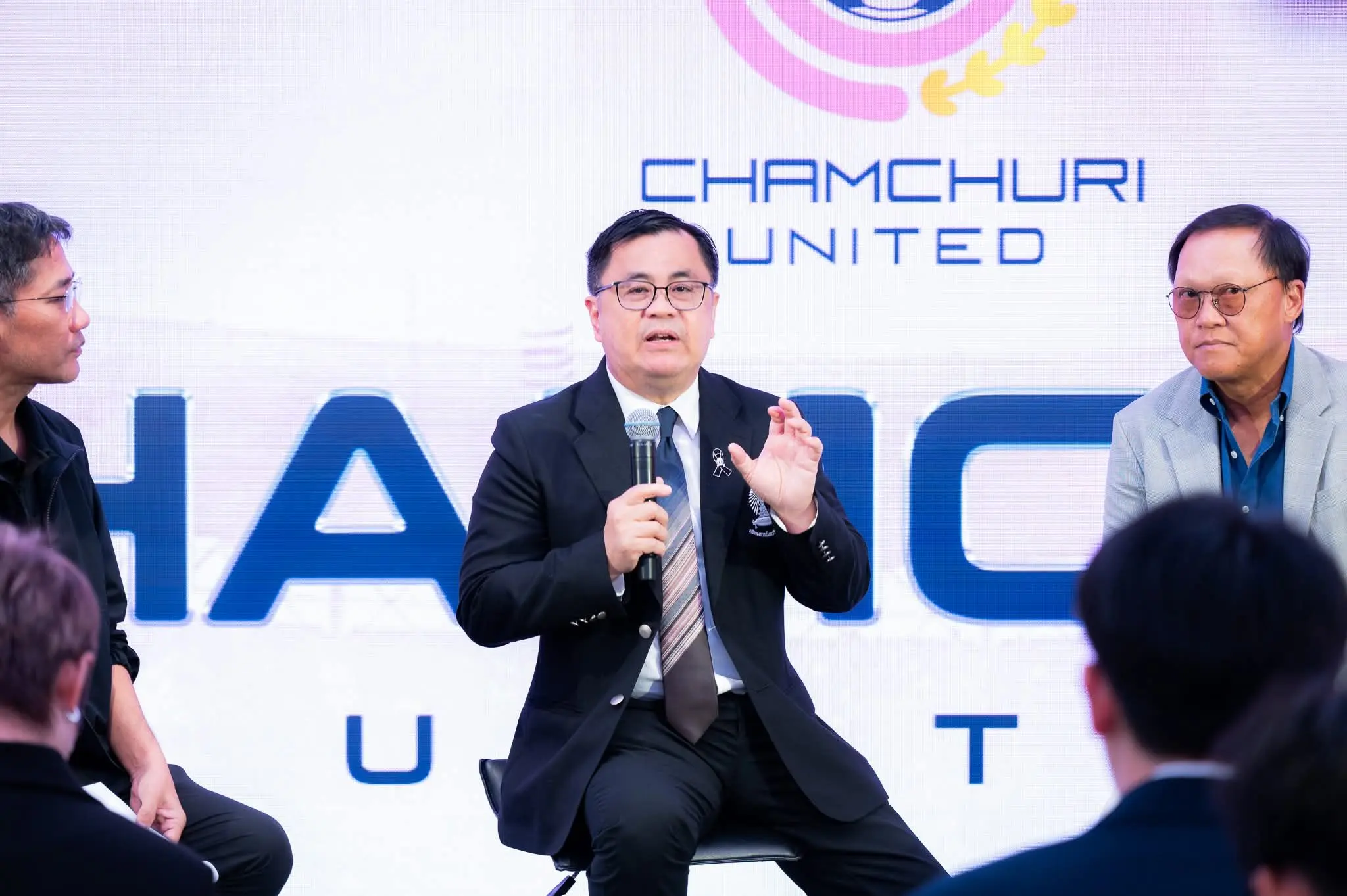 AIS ร่วมมือ จุฬาลงกรณ์มหาวิทยาลัย หนุนสโมสร จามจุรี ยูไนเต็ด ลุยศึกฟุตบอลไทยลีก 3 ฤดูกาล 2026/27 มุ่งพัฒนาบุคลากรและวิทยาศาสตร์การกีฬาครบวงจร
