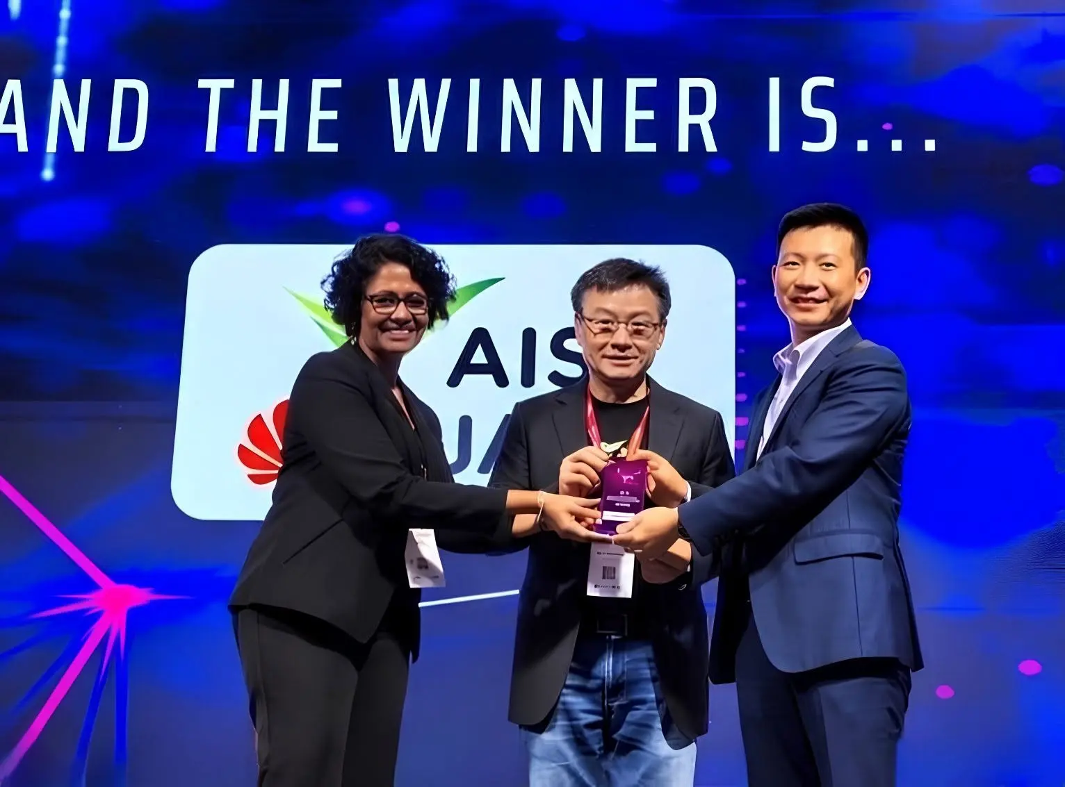 AIS คว้ารางวัล Autonomous Network Operator Leadership Award จาก FutureNet Asia Awards 2026 ต่อเนื่องปีที่ 4 เดินหน้าพัฒนาโครงข่ายอัตโนมัติด้วย AI และระบบอัตโนมัติ