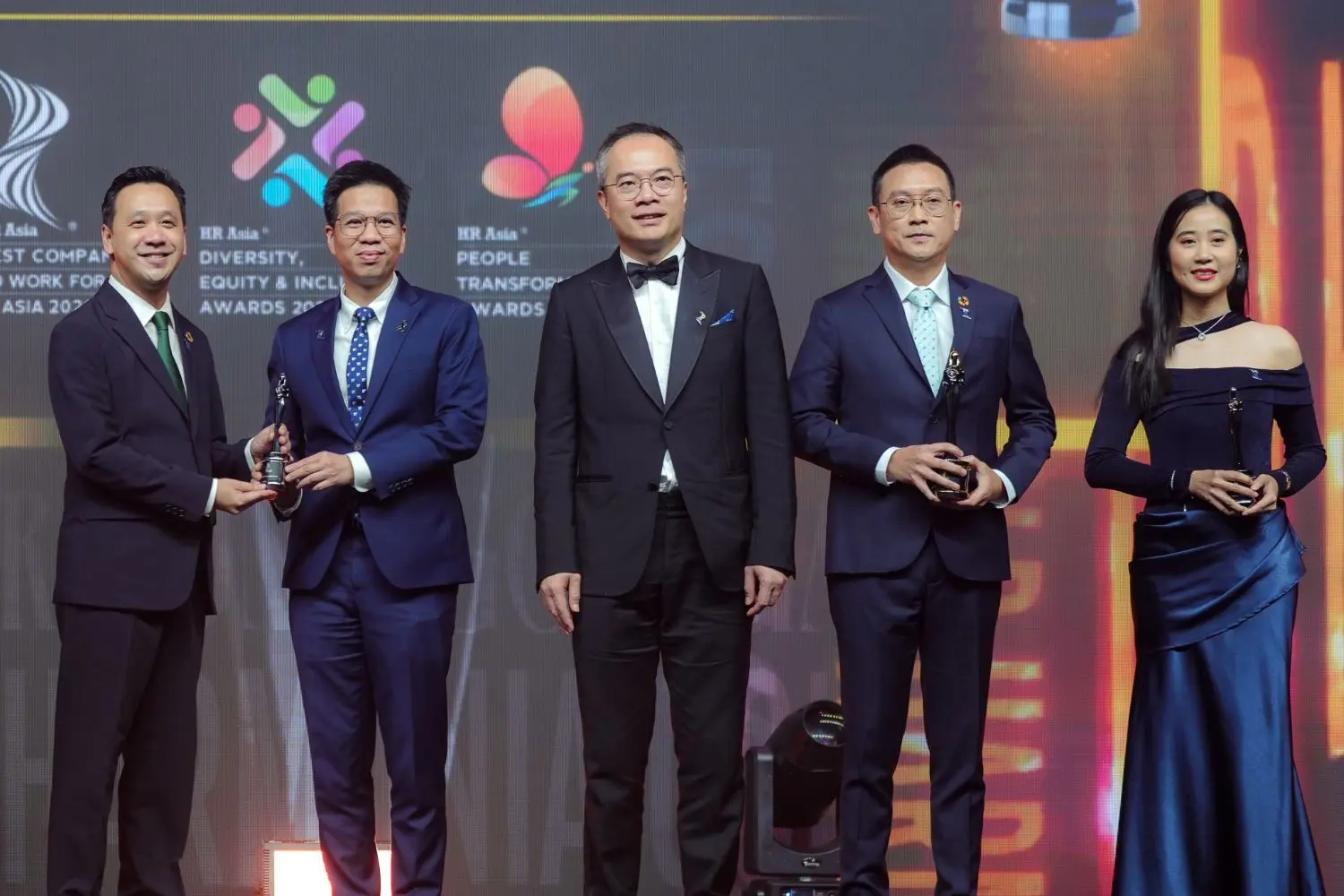 AIS คว้า 3 รางวัลจากเวที HR Asia Best Companies to Work for in Asia Awards 2026 พร้อมรักษาตำแหน่งองค์กรน่าทำงานที่สุดต่อเนื่องเป็นปีที่ 8