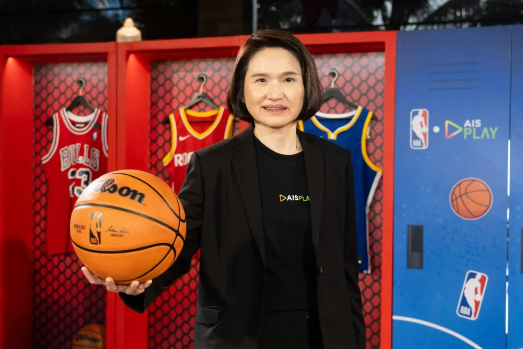 AIS PLAY จับมือ NBA ถ่ายทอดสดบาสเกตบอล NBA ฤดูกาล 2026/27 ผ่านแพ็กเกจ PLAY ALL พร้อมจัดกิจกรรม NBA Fan Zone ที่ EMSPHERE วันที่ 22-25 ตุลาคม 2569