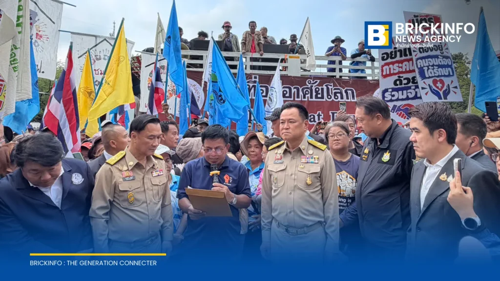 นายกฯ รับหนังสือกลุ่ม P-MOVE ยืนยันไม่ลดสิทธิสุขภาพ พร้อมเร่งแก้ปัญหาที่ดินและที่อยู่อาศัย