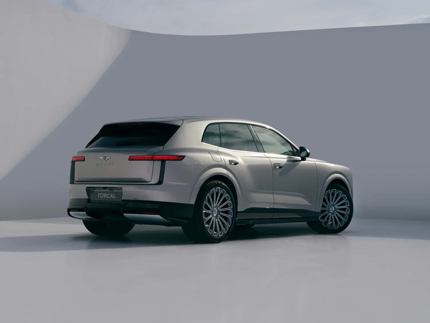 เบนท์ลีย์ แบงค็อก เปิดรับจอง Bentley Torcal รถยนต์พลังงานไฟฟ้า 100% รุ่นแรก กำลังสูงสุด 888 แรงม้า ชาร์จเร็ว 16 นาที ราคาเริ่มต้น 13.89 ล้านบาท