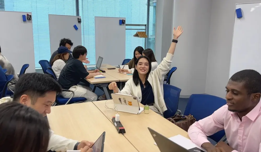 เฌอปราง อารีย์กุล สำเร็จการศึกษาปริญญาโท MBA จาก GLOBIS University ญี่ปุ่น พร้อมรับหน้าที่ GLOBIS Ambassador คนแรกของไทย เตรียมต่อยอดบริหารธุรกิจบันเทิง