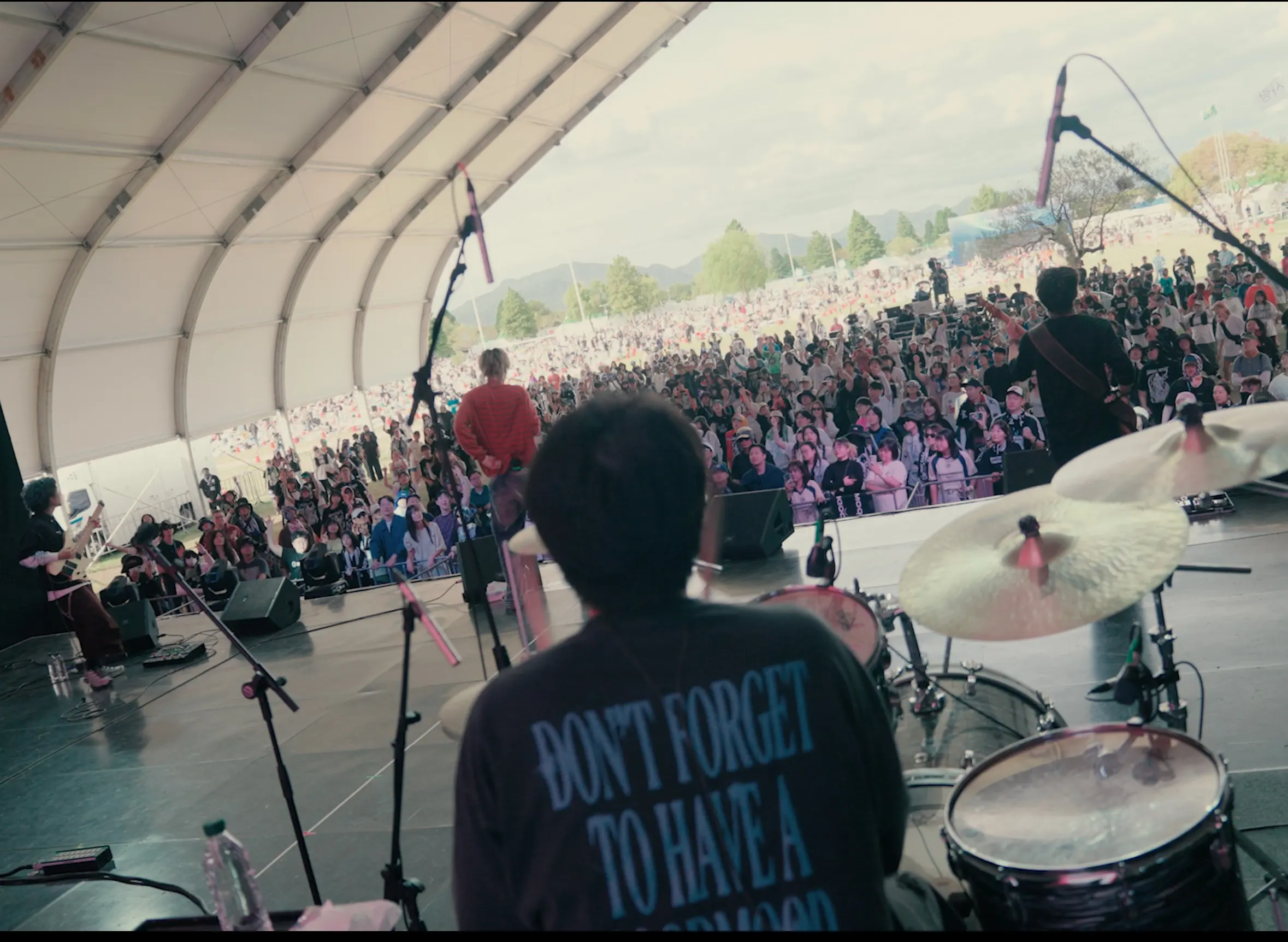 วง GOODMOOD ศิลปินดูโอป๊อปร็อกจาก genie records ร่วมแสดงดนตรีในงาน Busan International Rock Festival 2026 ณ เมืองปูซาน ประเทศเกาหลีใต้ พร้อมเผยผลงานเพลงใหม่