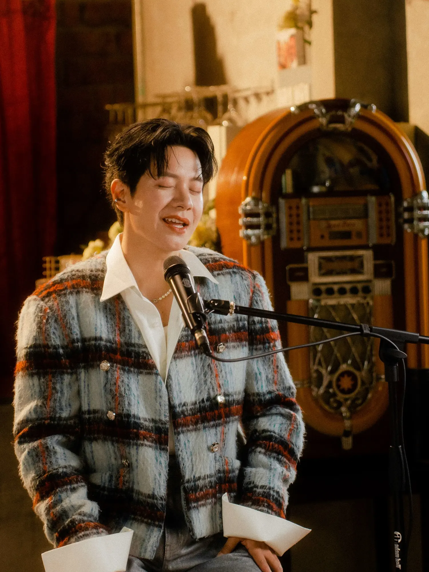 ไอซ์ ศรัณยู ร่วมงาน อ๊ะอาย 4EVE ปล่อยเพลง แค่คนโทรผิด เวอร์ชันปี 2026 ในโปรเจกต์ ICE REIMAGINED ปรับดนตรีสู่สไตล์ Soul และ R&B เผยแพร่ทาง GMM GRAMMY