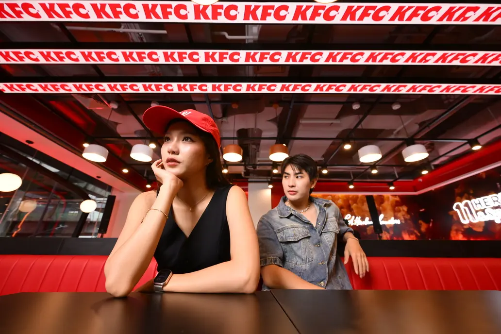 KFC ประเทศไทย เดินหน้ายกระดับสู่แนวคิด QXR เปิดตัวสาขาต้นแบบสยามเซ็นเตอร์ ปรับเมนูและภาพลักษณ์แบรนด์ พร้อมตั้งเป้าขยายสาขาแตะ 1,266 แห่งทั่วประเทศ