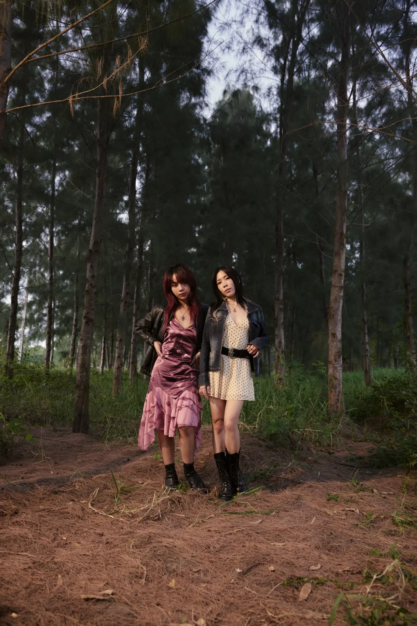 LANDOKMAI ดูโออินดี้ป็อปจากค่าย What The Duck ปล่อยอัลบั้มใหม่ Yesterday’s Town รวม 12 บทเพลง สำรวจความทรงจำและอดีต พร้อมพัฒนาการทางดนตรีที่ผสมผสานโพสต์ร็อก