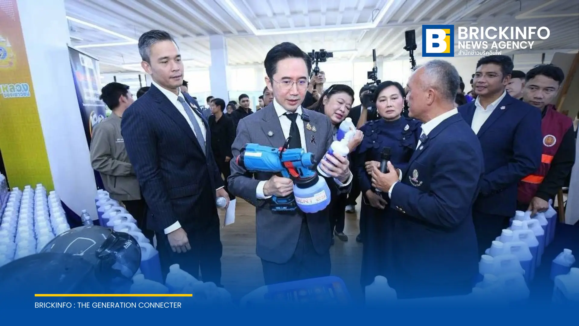 อว. ร่วมกับ วช. ขับเคลื่อน 7 นวัตกรรมบริหารจัดการน้ำท่วม ครอบคลุมระบบเตือนภัย โดรนกู้ภัย และการฟื้นฟูดิน ตั้งเป้าช่วยเหลือประชาชนกว่า 2.5 หมื่นครัวเรือน