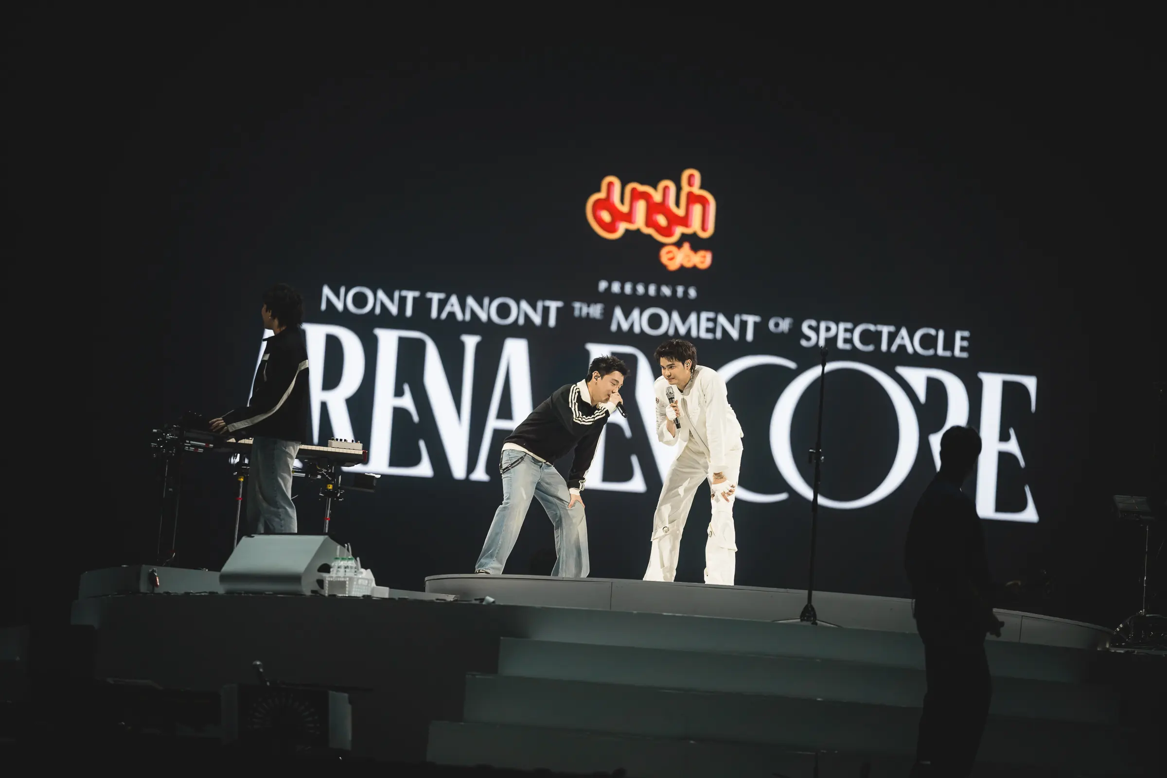 นนท์ ธนนท์ ปิดฉากคอนเสิร์ต ARENA ENCORE ที่อิมแพ็ค อารีน่า พร้อมประกาศจัดคอนเสิร์ต EP.04 ณ ราชมังคลากีฬาสถาน ฉลองก้าวสู่ปีที่ 15 บนเส้นทางดนตรี