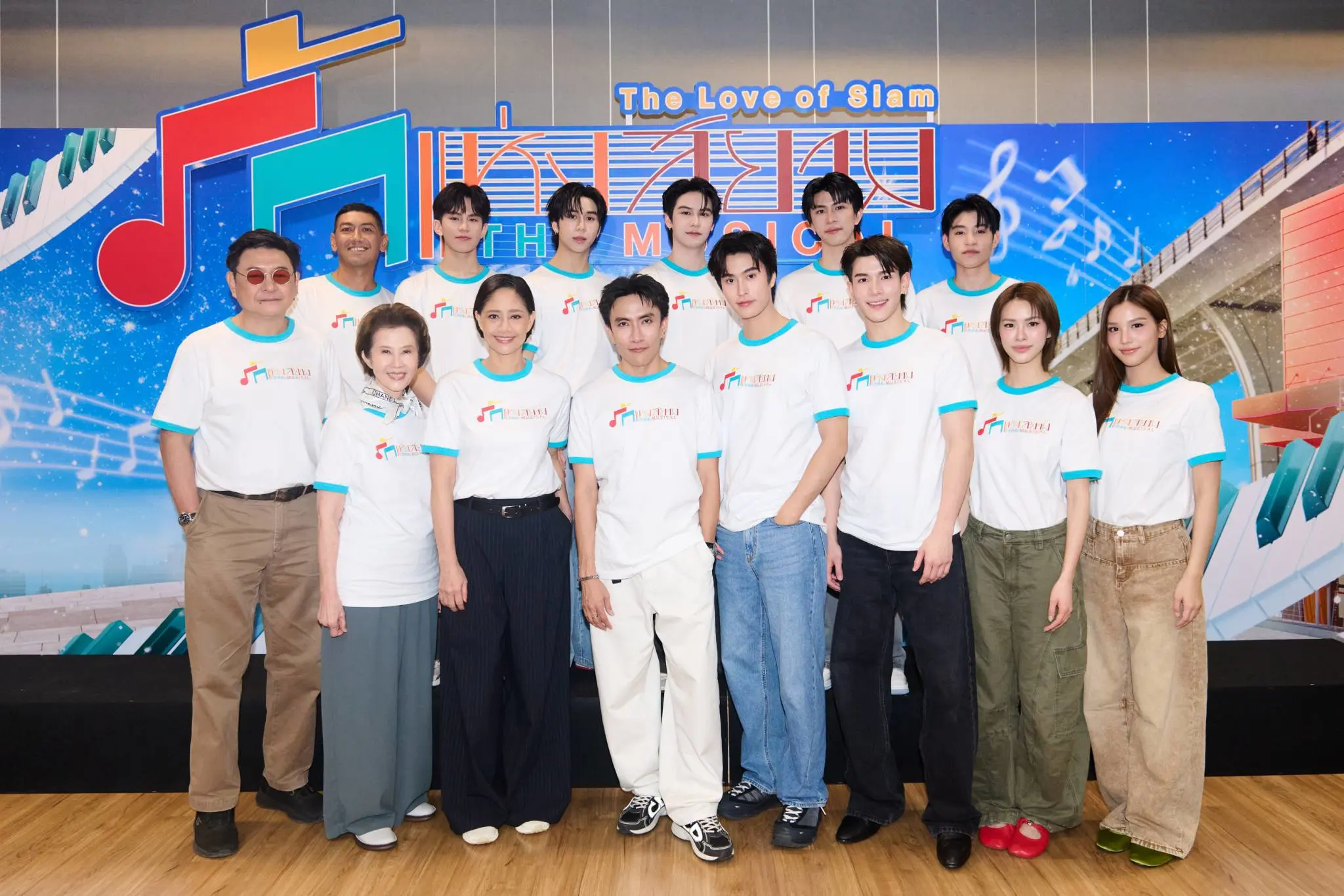 GMMTV เปิดห้องซ้อม รักแห่งสยาม The Musical นำโดย เจมีไนน์-โฟร์ท พร้อมทีมนักแสดง โชว์บทเพลงพิเศษก่อนเปิดม่าน 11-25 ธ.ค. 2569 ณ เมืองไทยรัชดาลัย เธียเตอร์