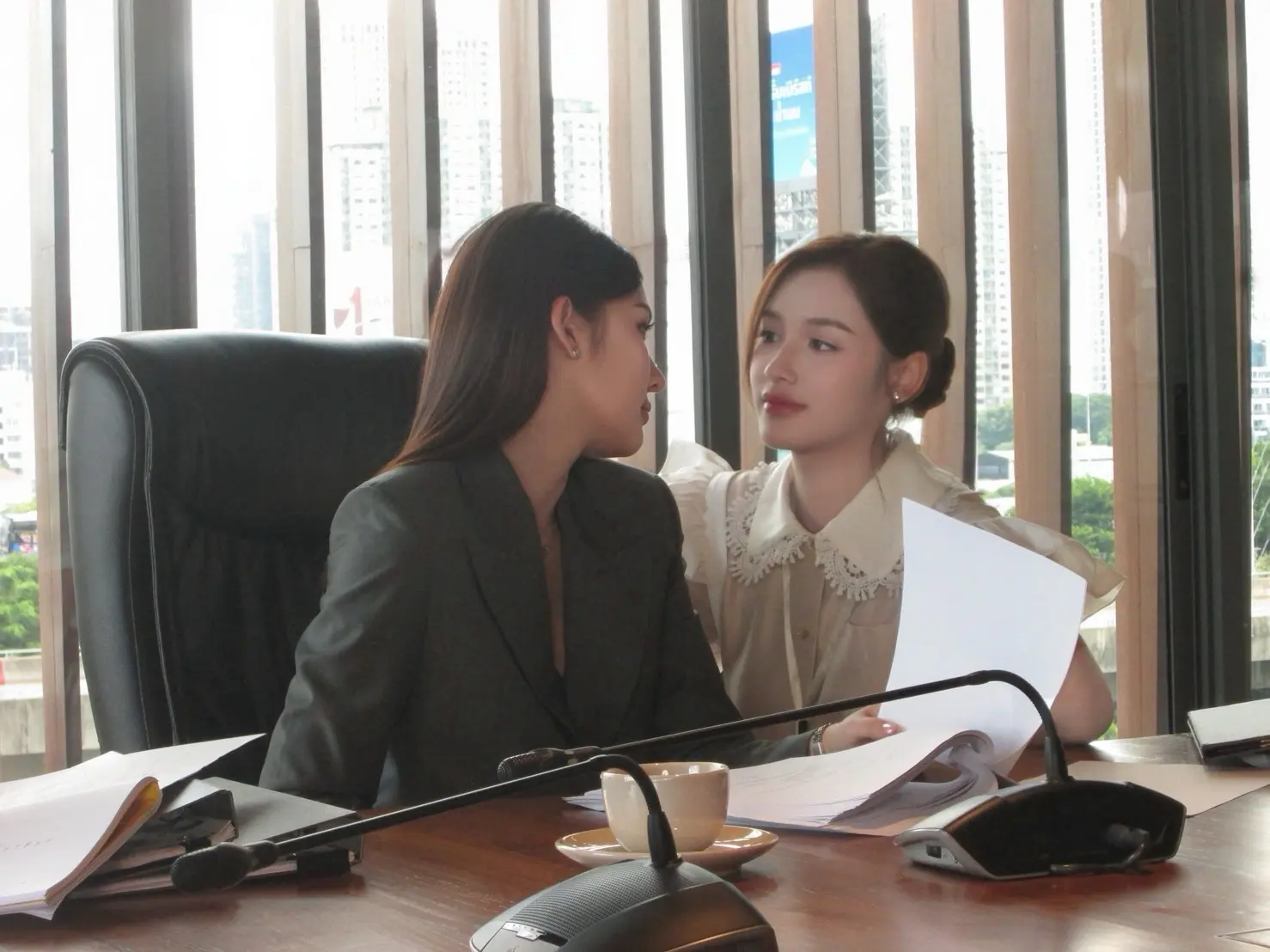 เปิดตัวซีรีส์แนวตั้ง Girl Love เรื่อง รินพราว คว้า หมูแฮม โชตินภา ประกบคู่ บลูยีนส์ ไลวินท์ โปรเจกต์ร่วมทุนไทย-จีน เตรียมออกอากาศปี 2027