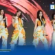 วง THX เกิร์ลกรุ๊ป T-Pop จากค่าย E29 MUSIC IDENTITIES นำดอกดาวเรืองประยุกต์ใส่ในชุดแฟชั่นร่วมสมัย ร่วมงาน Beijing International Canal Arts Fest ณ กรุงปักกิ่ง ประเทศจีน