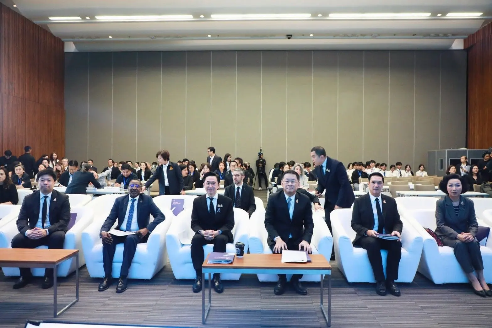 สอศ. กสศ. และธนาคารโลก ลงนาม MoU กรอบ 5 ปี เดินหน้ายกระดับอาชีวศึกษา พัฒนาทักษะทุนมนุษย์รองรับตลาดแรงงาน พร้อมสร้างความเสมอภาคทางการศึกษา
