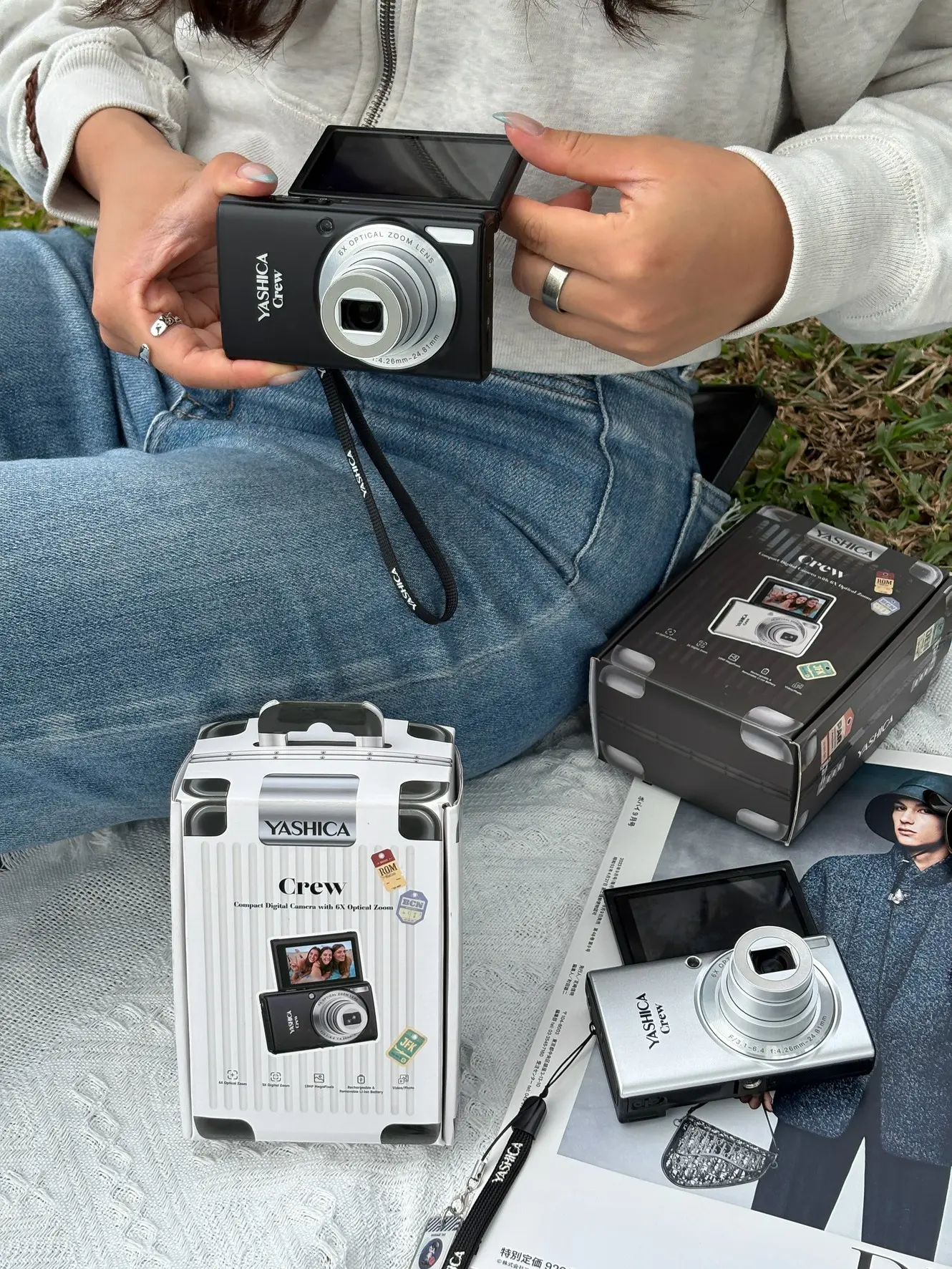 YASHICA เปิดตัวกล้องดิจิทัลคอมแพกต์รุ่นใหม่ YASHICA Crew ชูจุดเด่นเลนส์ซูมออปติคอล 6 เท่า จอพับ 180 องศา บันทึกวิดีโอ 4K 60fps เริ่มวางจำหน่ายปลายเดือนตุลาคม 2026